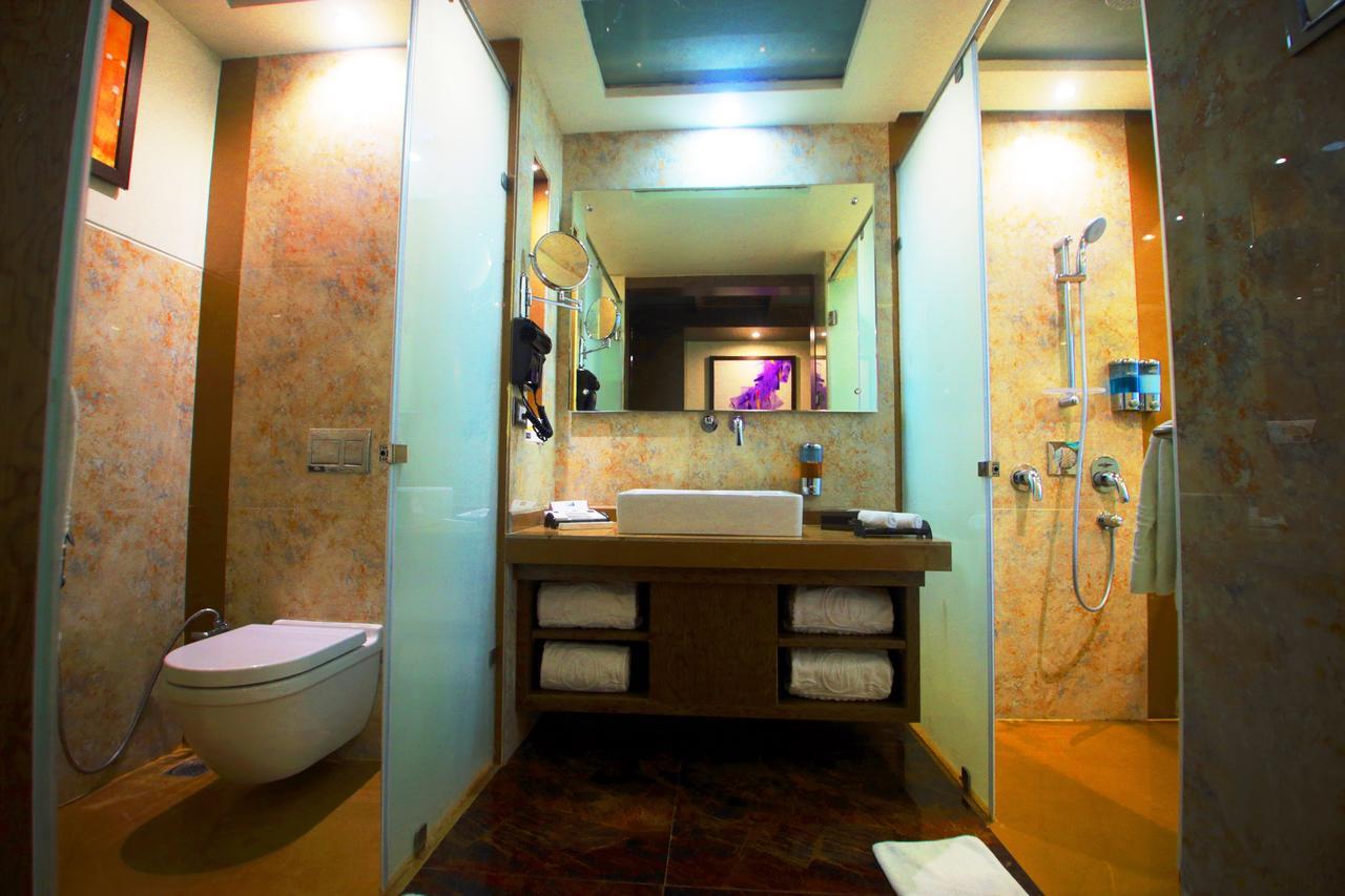 Vijan Mahal Hotell Jabalpur Exteriör bild